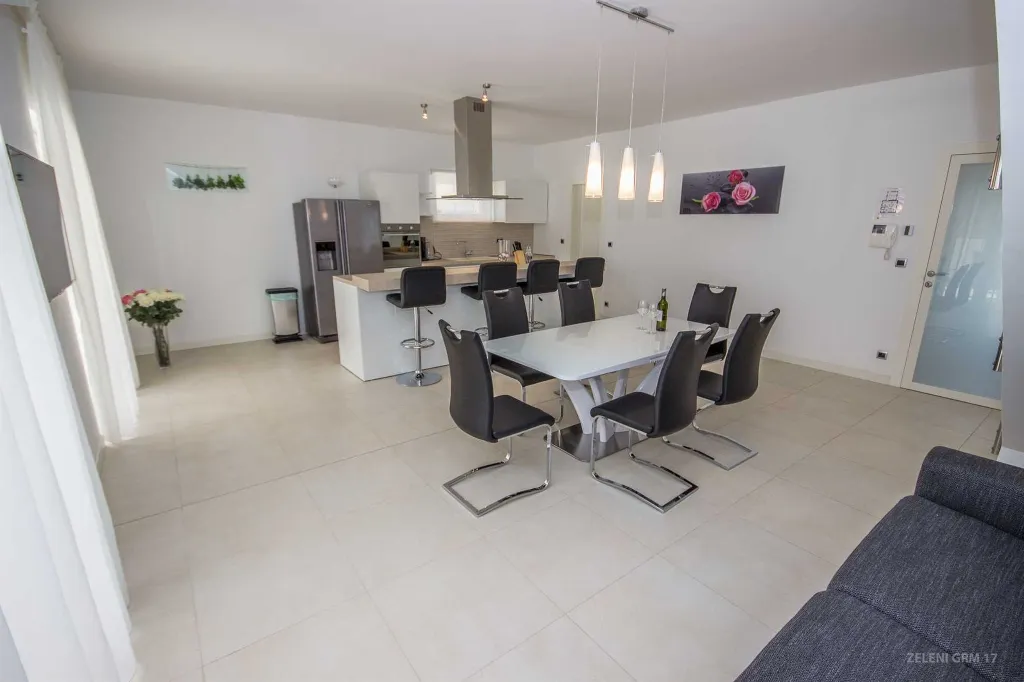 Contemporary Villa with Pool and Panoramic Sea View Splitska
