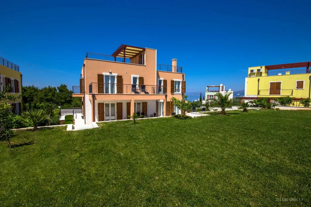 Contemporary Villa with Pool and Panoramic Sea View Splitska