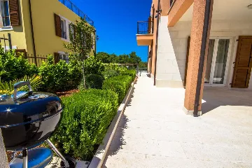 Contemporary Villa with Pool and Panoramic Sea View Splitska