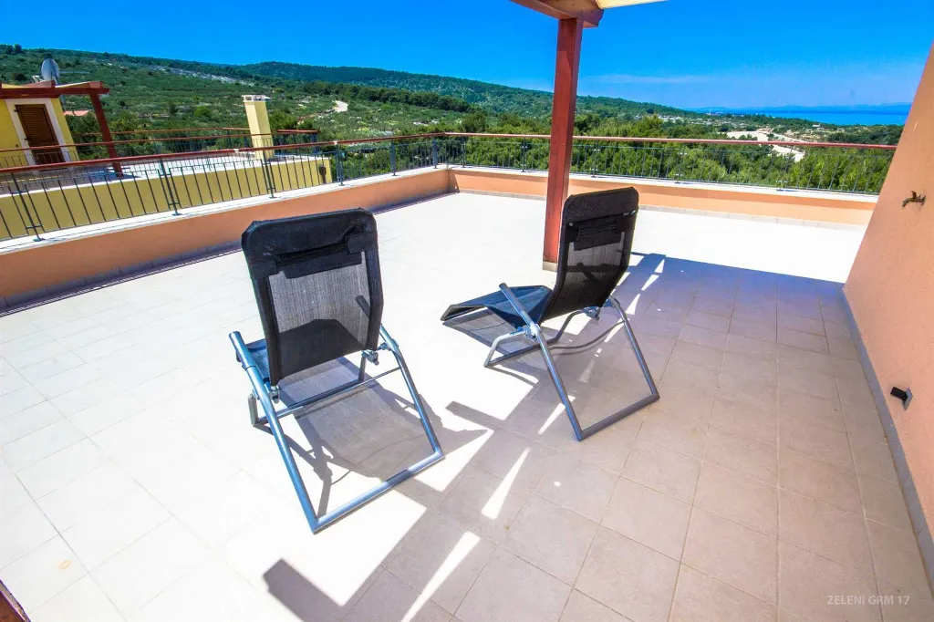 Contemporary Villa with Pool and Panoramic Sea View Splitska