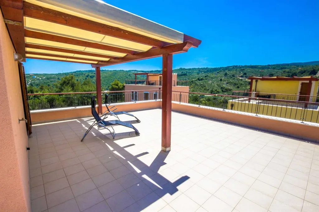 Contemporary Villa with Pool and Panoramic Sea View Splitska