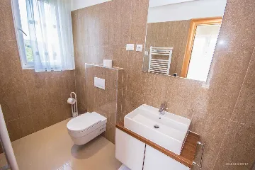 Contemporary Island Villa with Pool – Splitska