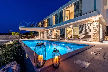 Modern Poolside Villa in Žman