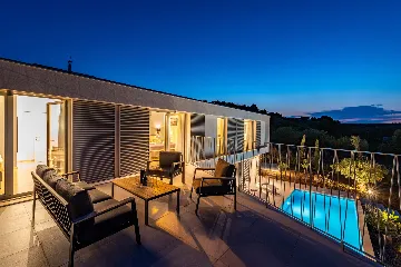 Modern Poolside Villa in Žman