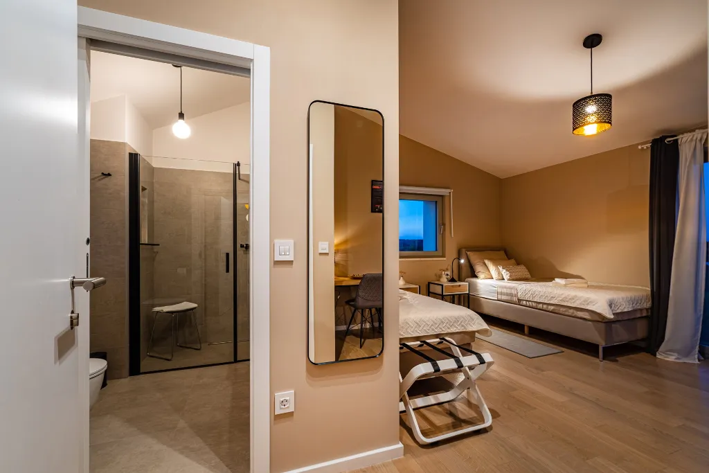Modern Poolside Villa in Žman