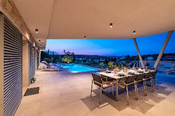 Modern Poolside Villa in Žman