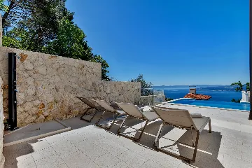Contemporary 5-Bedroom Villa with Infinity Pool, Makarska