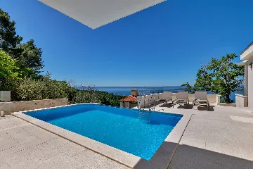 Contemporary 5-Bedroom Villa with Infinity Pool, Makarska