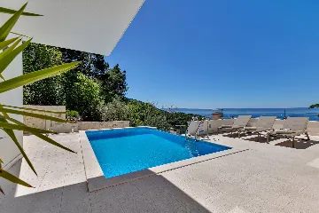 Contemporary 5-Bedroom Villa with Infinity Pool, Makarska