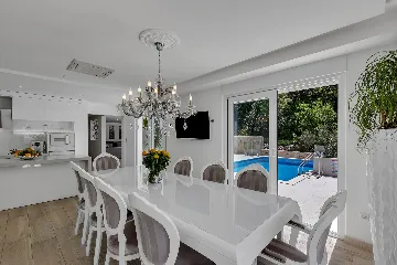 Contemporary 5-Bedroom Villa with Infinity Pool, Makarska