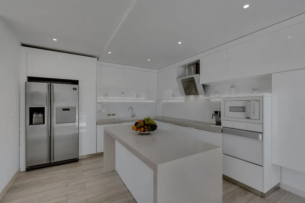 Contemporary 5-Bedroom Villa with Infinity Pool, Makarska