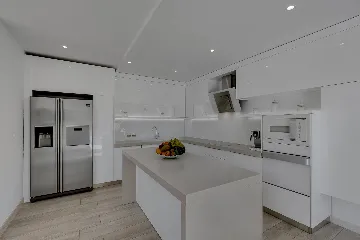 Contemporary 5-Bedroom Villa with Infinity Pool, Makarska