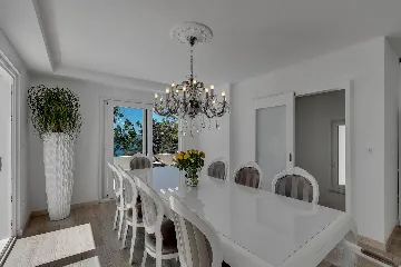 Contemporary 5-Bedroom Villa with Infinity Pool, Makarska