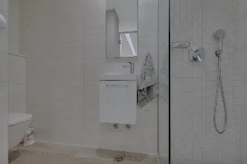 Contemporary 5-Bedroom Villa with Infinity Pool, Makarska