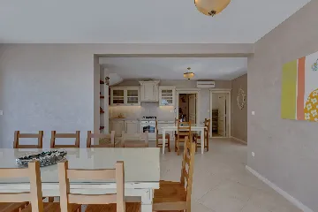 Contemporary 5-Bedroom Villa with Infinity Pool, Makarska