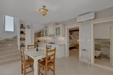 Contemporary 5-Bedroom Villa with Infinity Pool, Makarska