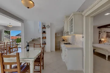 Contemporary 5-Bedroom Villa with Infinity Pool, Makarska