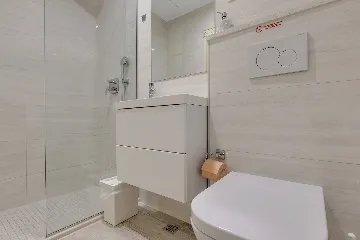 Contemporary 5-Bedroom Villa with Infinity Pool, Makarska