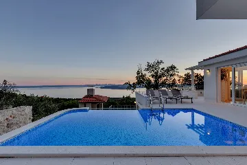 Contemporary 5-Bedroom Villa with Infinity Pool, Makarska