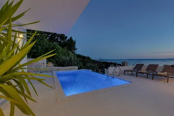 Contemporary 5-Bedroom Villa with Infinity Pool, Makarska