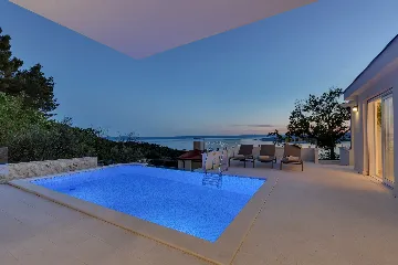 Contemporary 5-Bedroom Villa with Infinity Pool, Makarska