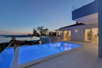 Contemporary 5-Bedroom Villa with Infinity Pool, Makarska