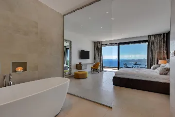 Modern 3-Bedroom Villa with Pool in Makarska