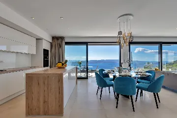 Modern 3-Bedroom Villa with Pool in Makarska