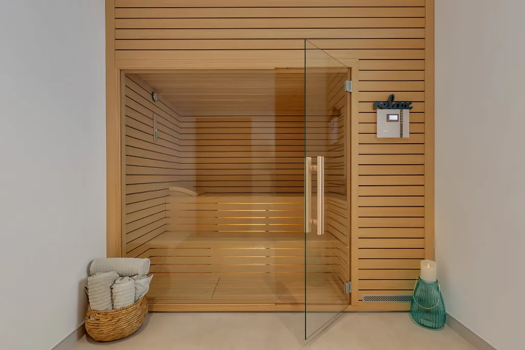Modern 3-Bedroom Villa with Pool in Makarska