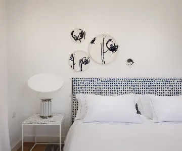 Modern 3-Bedroom Villa with Pool in Sutivan