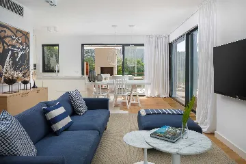 Beachfront Villa Retreat Sutivan With Private Pools