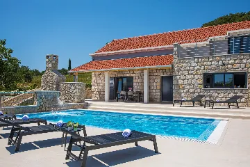Contemporary 3-Bedroom Villa with Pool in Zaton