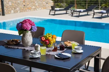 Contemporary 3-Bedroom Villa with Pool in Zaton