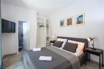 Contemporary 3-Bedroom Villa with Pool in Zaton