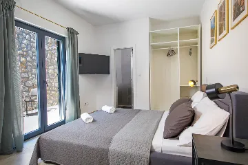 Contemporary 3-Bedroom Villa with Pool in Zaton