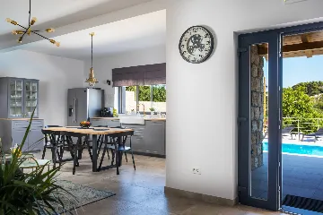 Contemporary 3-Bedroom Villa with Pool in Zaton