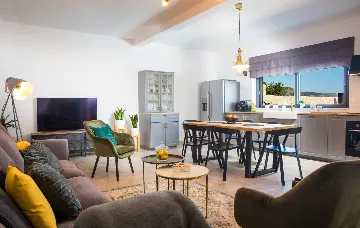 Contemporary 3-Bedroom Villa with Pool in Zaton