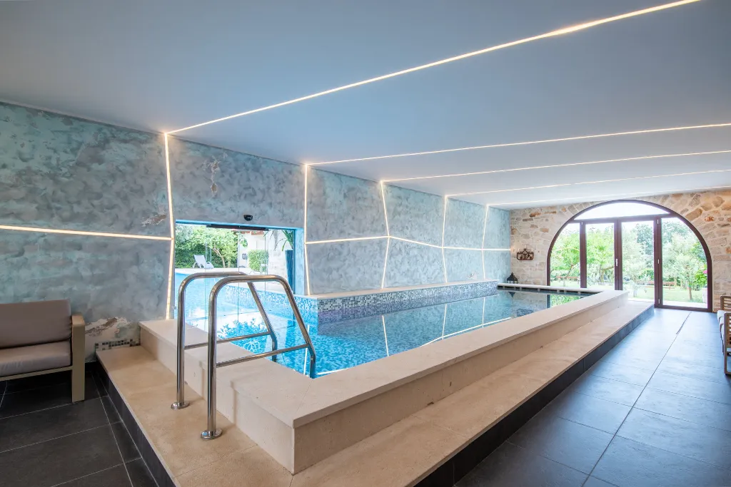 Spacious Family Villa with Pool in Novigrad