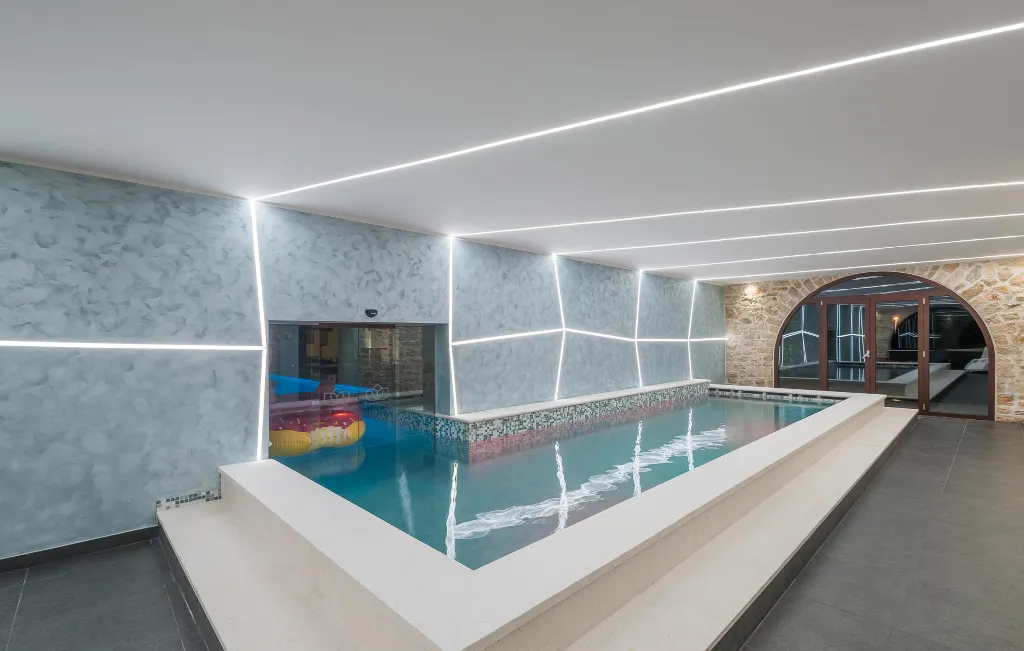 Spacious Family Villa with Pool in Novigrad
