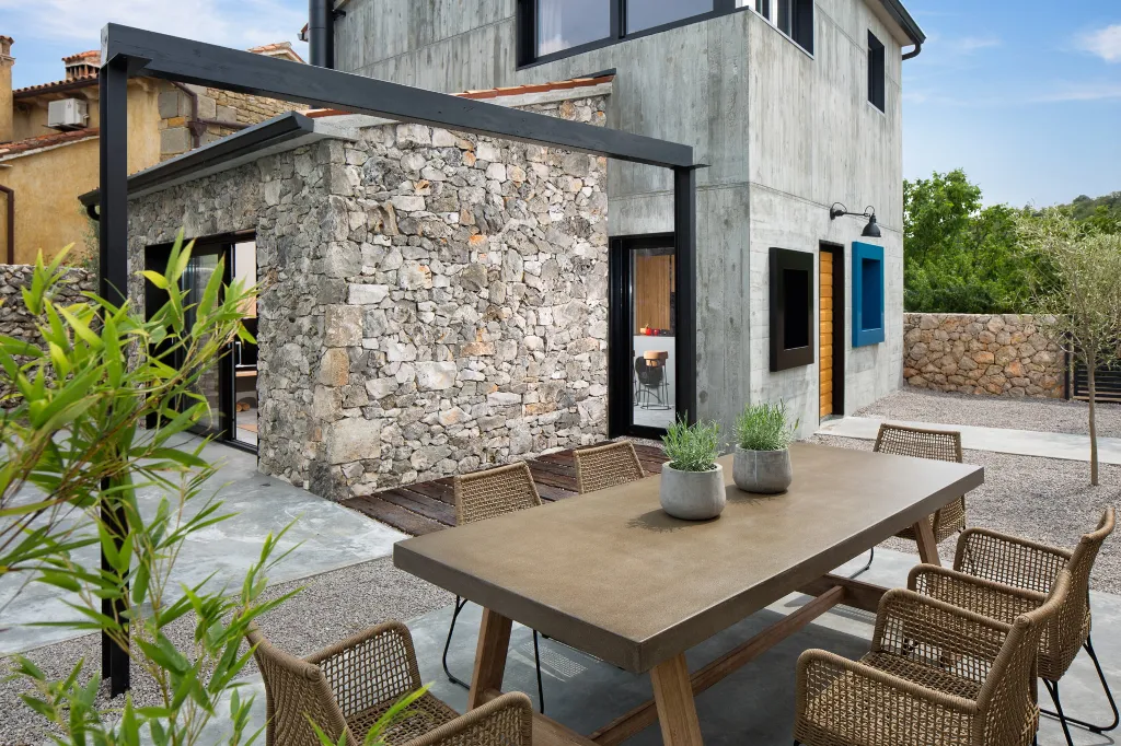 Family Villa with Pool in Labin