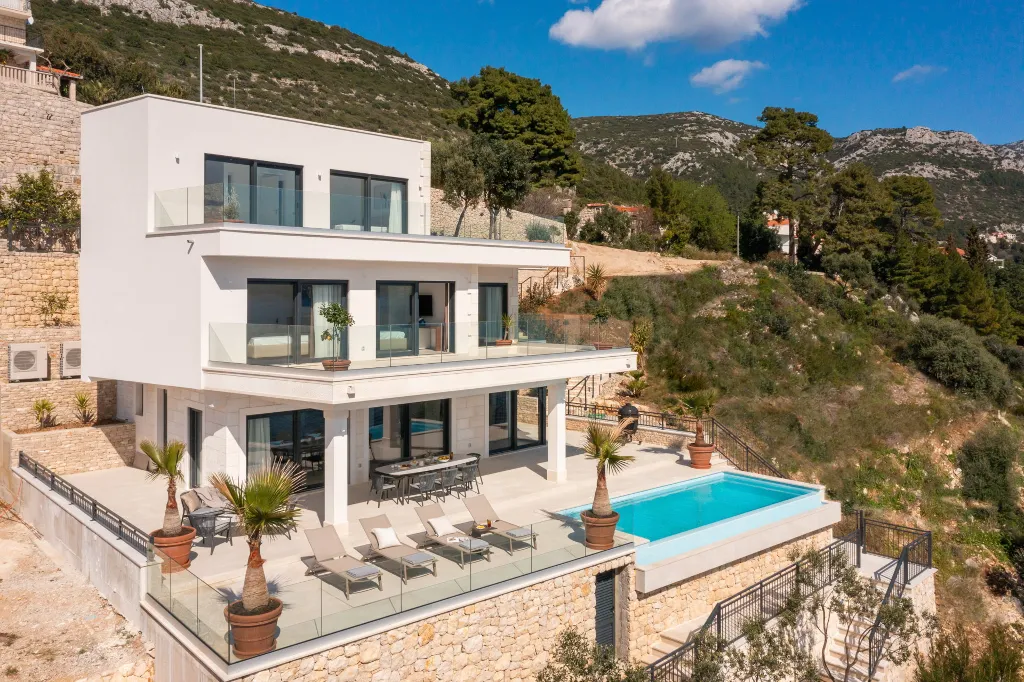 Seaside Retreat Villa with Pool, Orebić