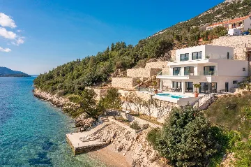Seaside Retreat Villa with Pool, Orebić