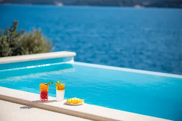 Seaside Retreat Villa with Pool, Orebić