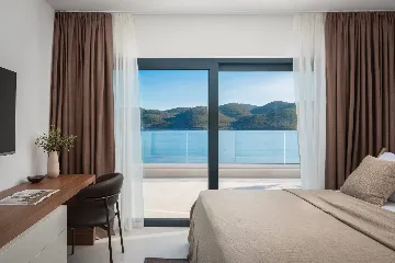 Seaside Retreat Villa with Pool, Orebić