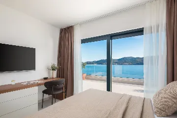 Seaside Retreat Villa with Pool, Orebić