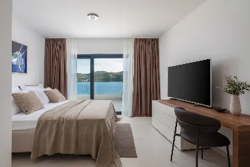 Seaside Retreat Villa with Pool, Orebić