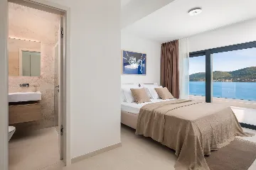 Seaside Retreat Villa with Pool, Orebić