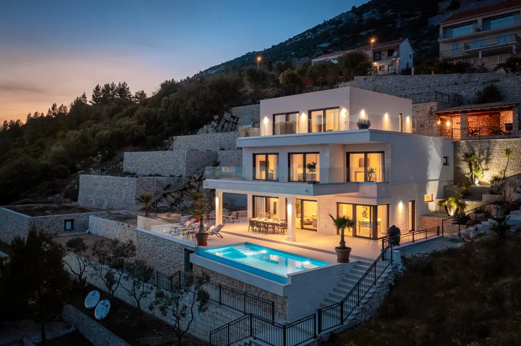 Seaside Retreat Villa with Pool, Orebić