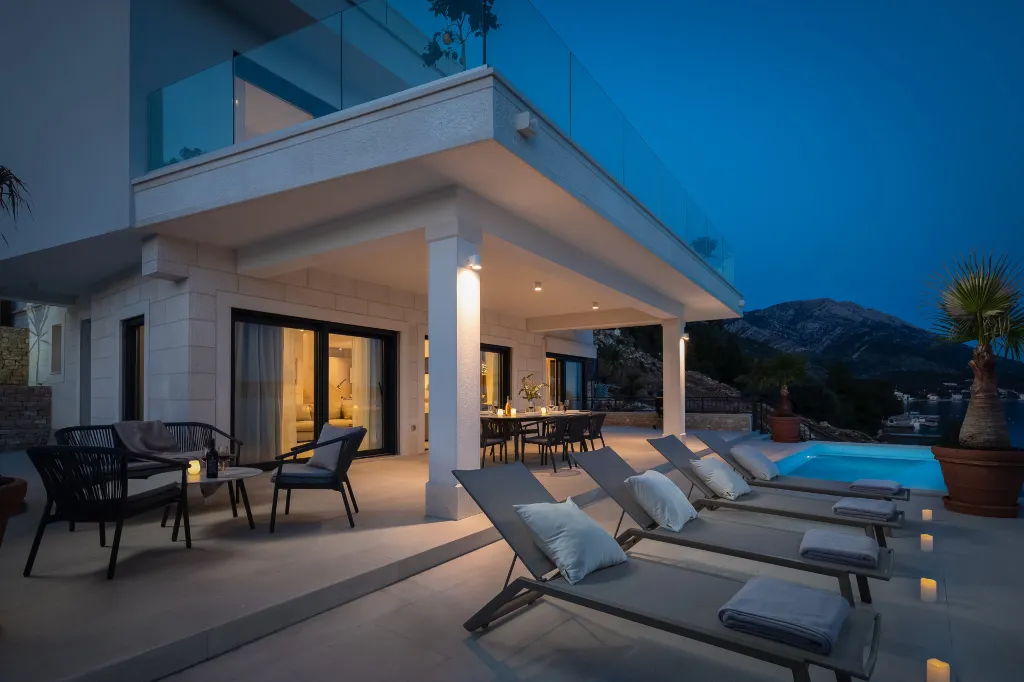 Seaside Retreat Villa with Pool, Orebić