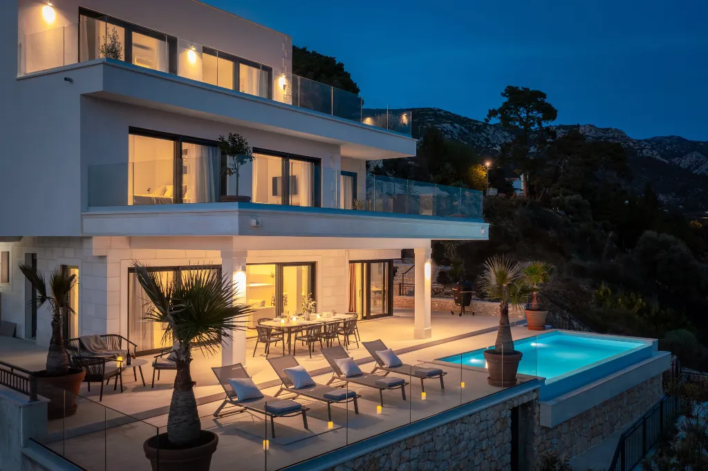 Seaside Retreat Villa with Pool, Orebić